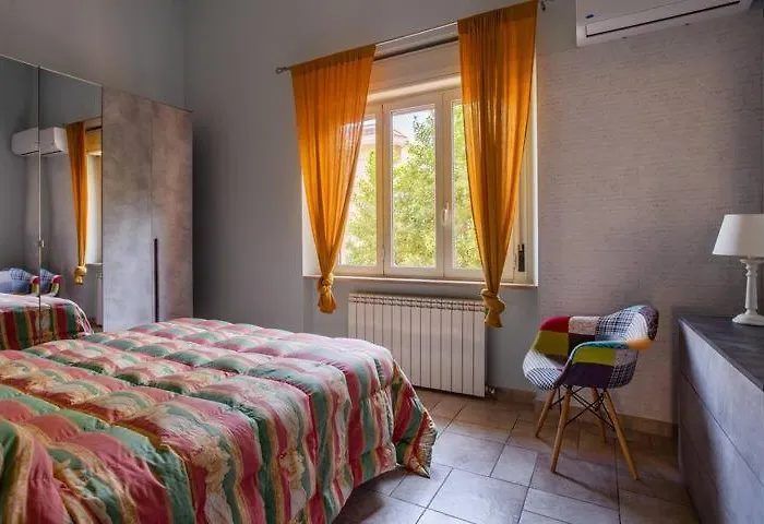 Apartamento Fronte Mare Con Parcheggio Privato *