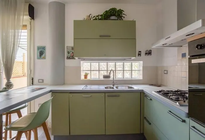 Apartamento Fronte Mare Con Parcheggio Privato *