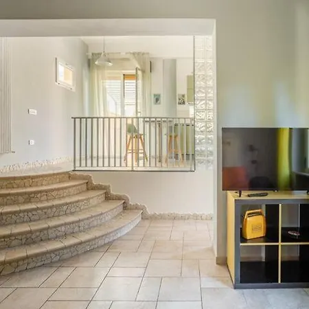 Fronte Mare Con Parcheggio Privato 아파트 *