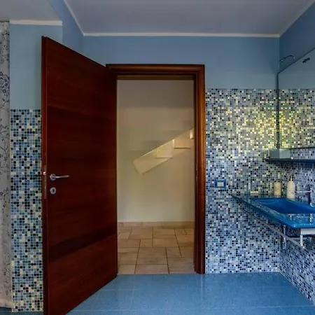 Fronte Mare Con Parcheggio Privato 아파트 *